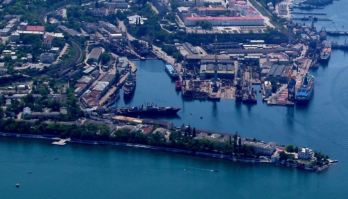 Фото Корабельная бухта Севастополя